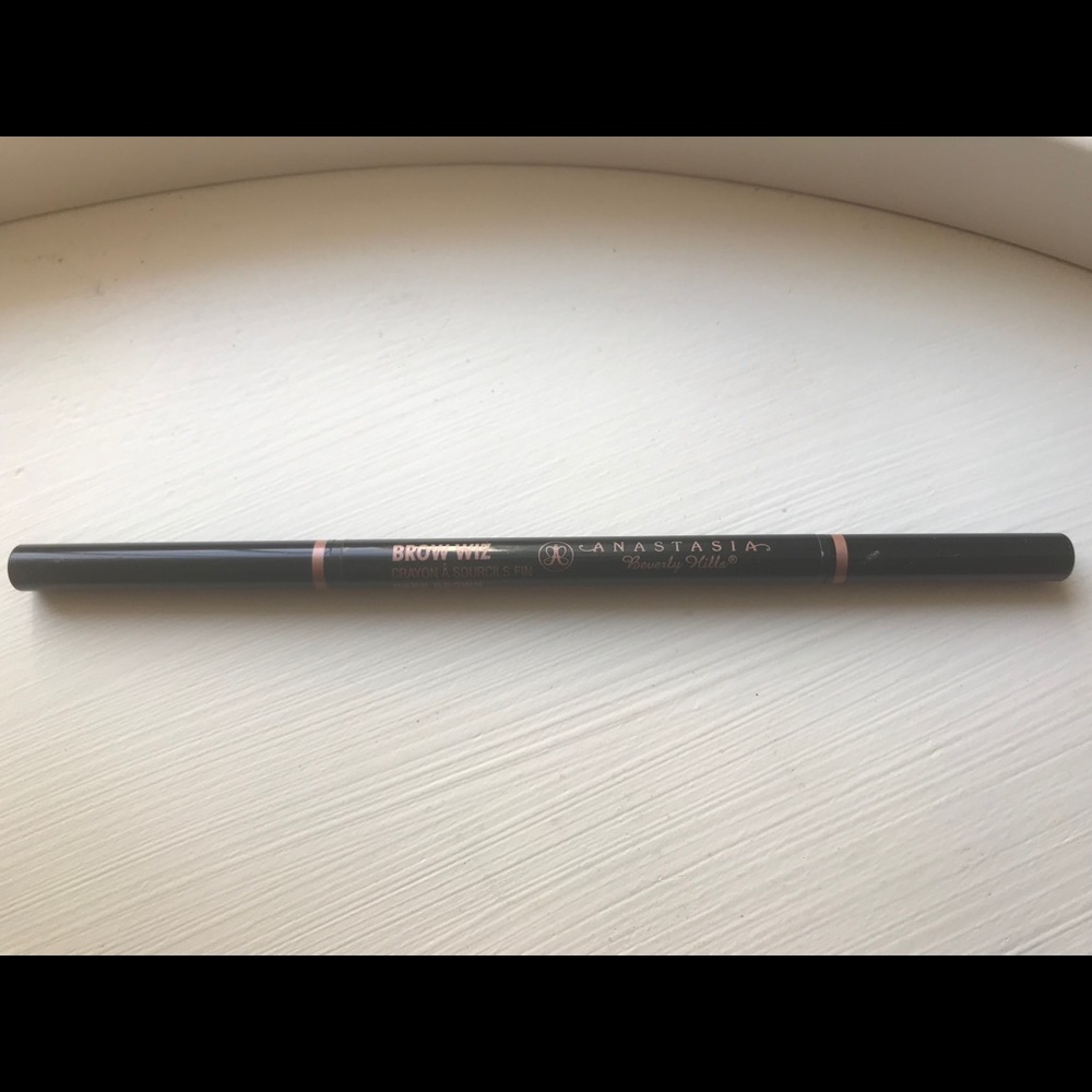 Anastasia Beverly Hills Brow Wiz—Dark Brown
